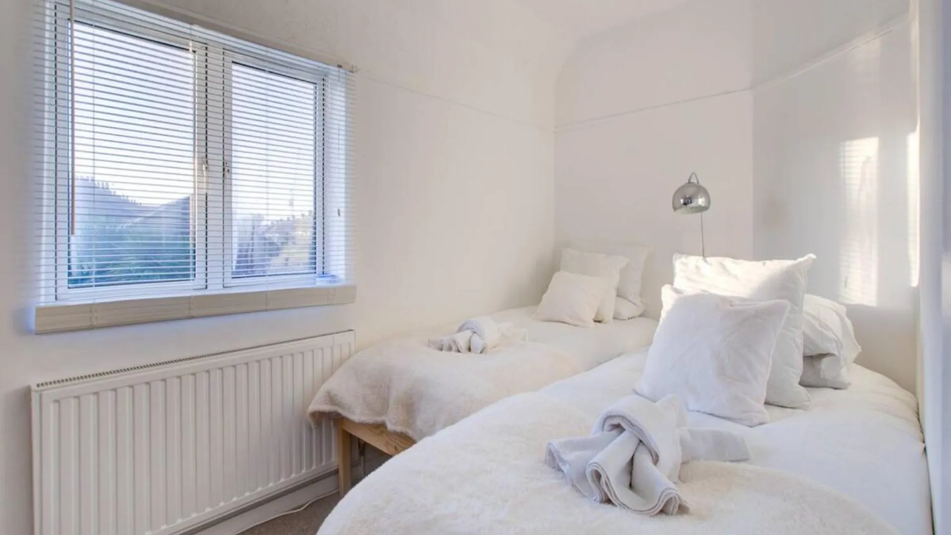 Pass The Keys Charming 2 Bedroom House Good Transport And Parking Londres Casa de Férias